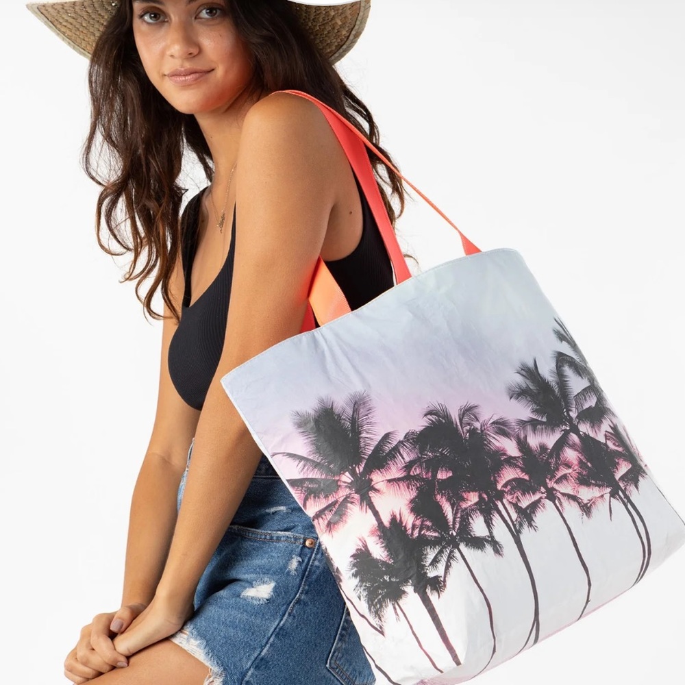 Aloha Collection x Samudra Day Tripper in Makena